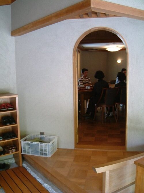 達磨の店内へ