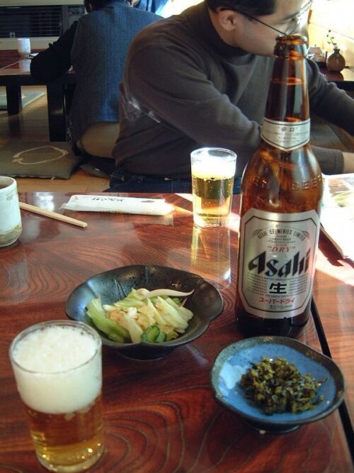 まずはビール