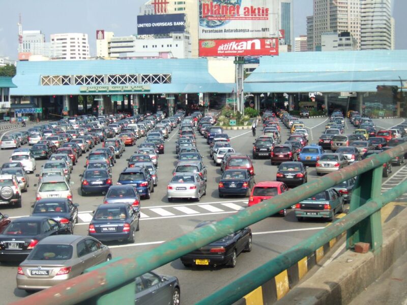 マレーシア国境の大渋滞