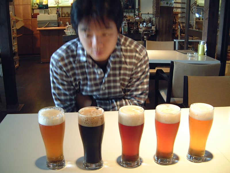 5種類のオリジナルビール