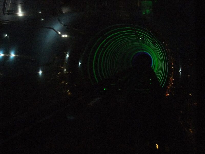 地下トンネル1