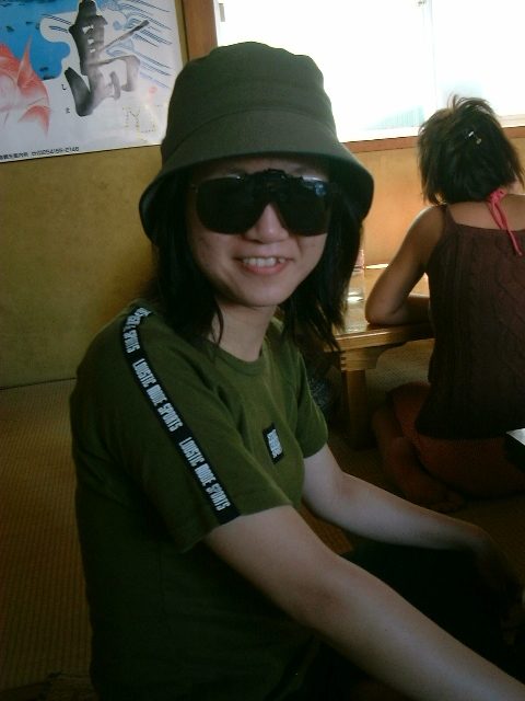 グラサンひびさん
