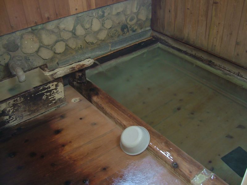 煮川の湯内部