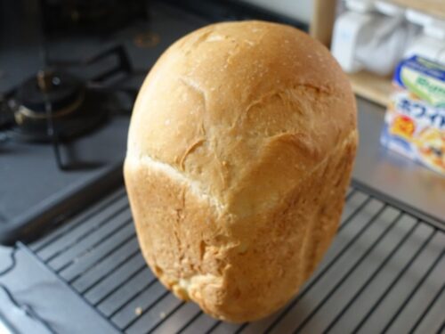 ホームベーカーリーで焼いたパン