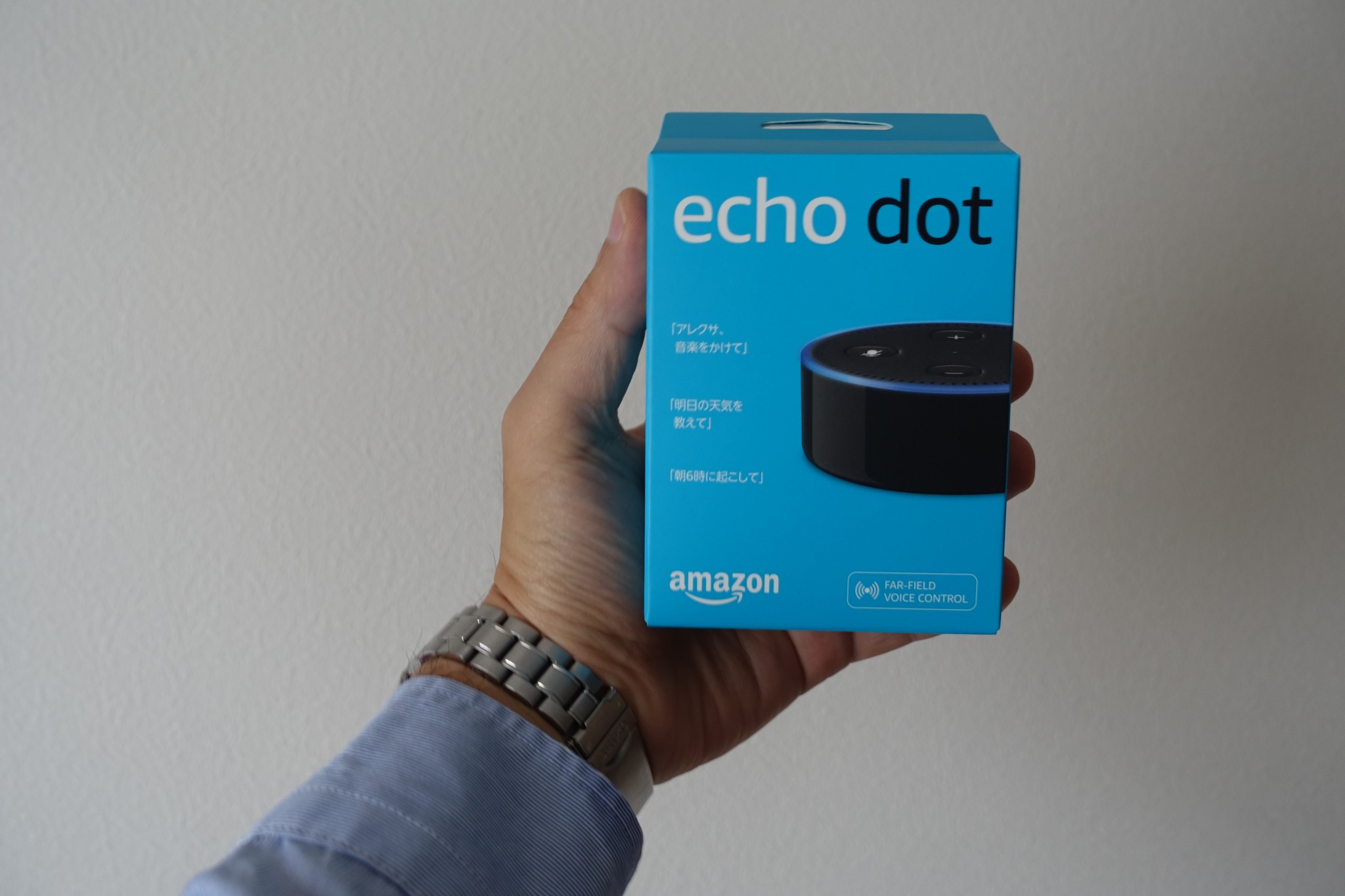 echo dotの箱はコンパクト