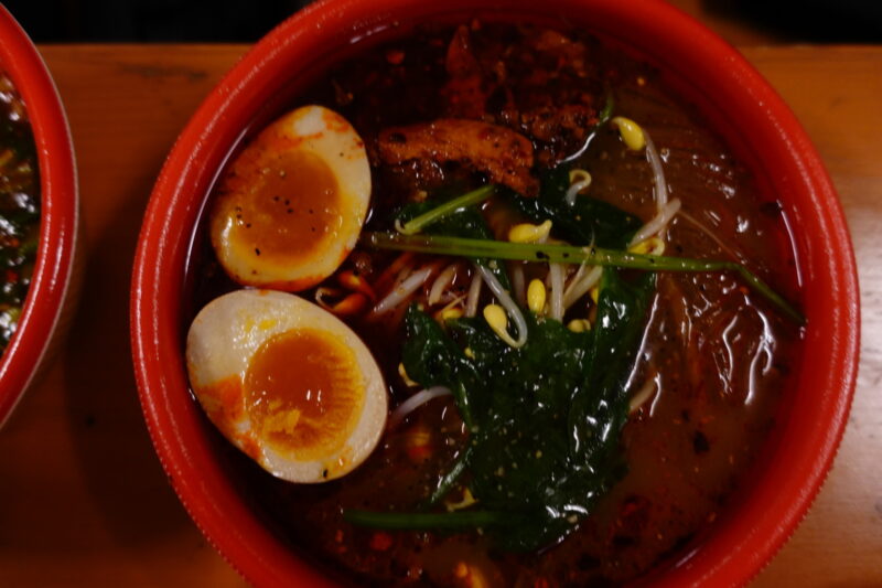 特製四川麻辣湯(半熟味卵と万能ネギ付き)(激辛)