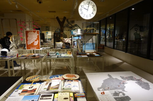 中川澄子、【古い建物】、希少な額装用画集より、新品額装付、状態良好 名古屋市中川区の不動産購入・不動産売却・買取は、センチュリー
