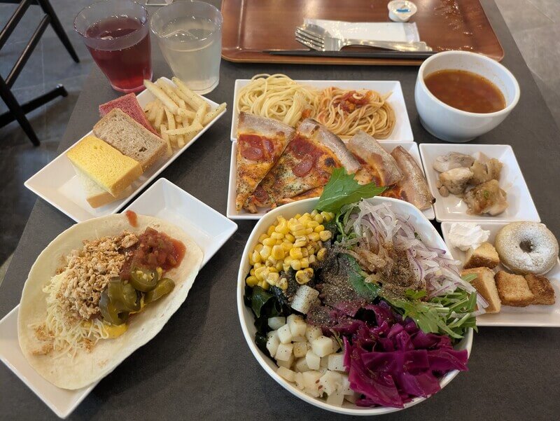 丼サラダ